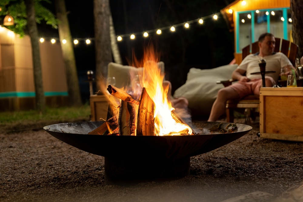 Pinion Pine vs. Mesquite: What’s the Best Firewood for Outdoor Fires or Cooking?